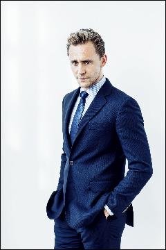 tom-hiddleston150 (1440x2160, 342 k...)