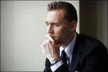 tom-hiddleston209 (2048x1358, 325 k...)